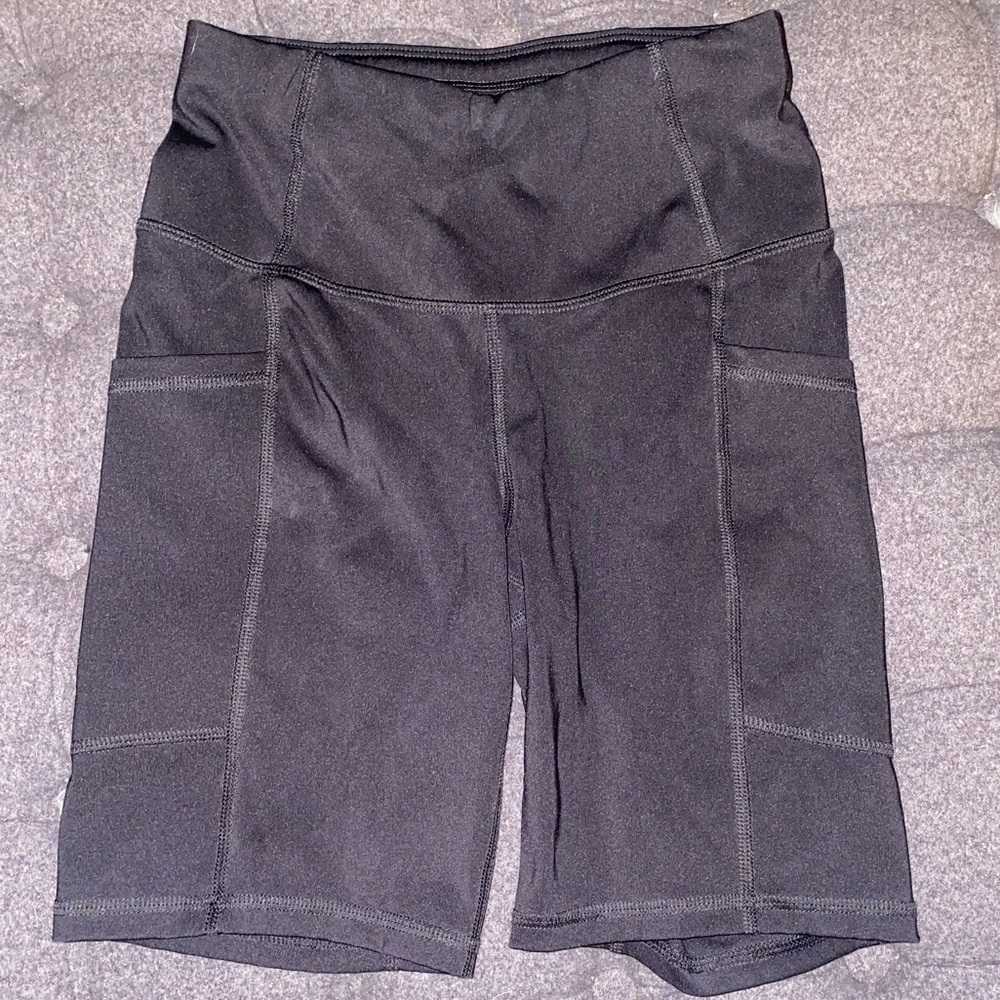 All in Motion XS Biker Shorts - Black - Stretchy material